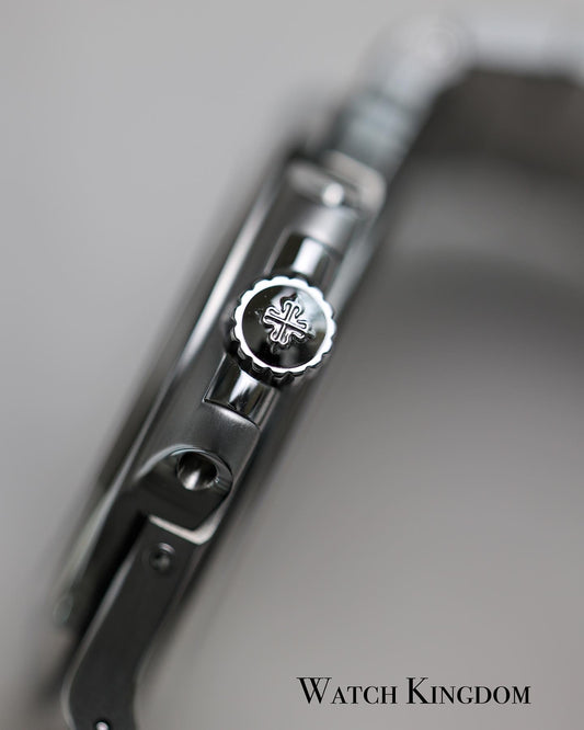 Patek Philippe Nautilus Blue Dial 5712/1A