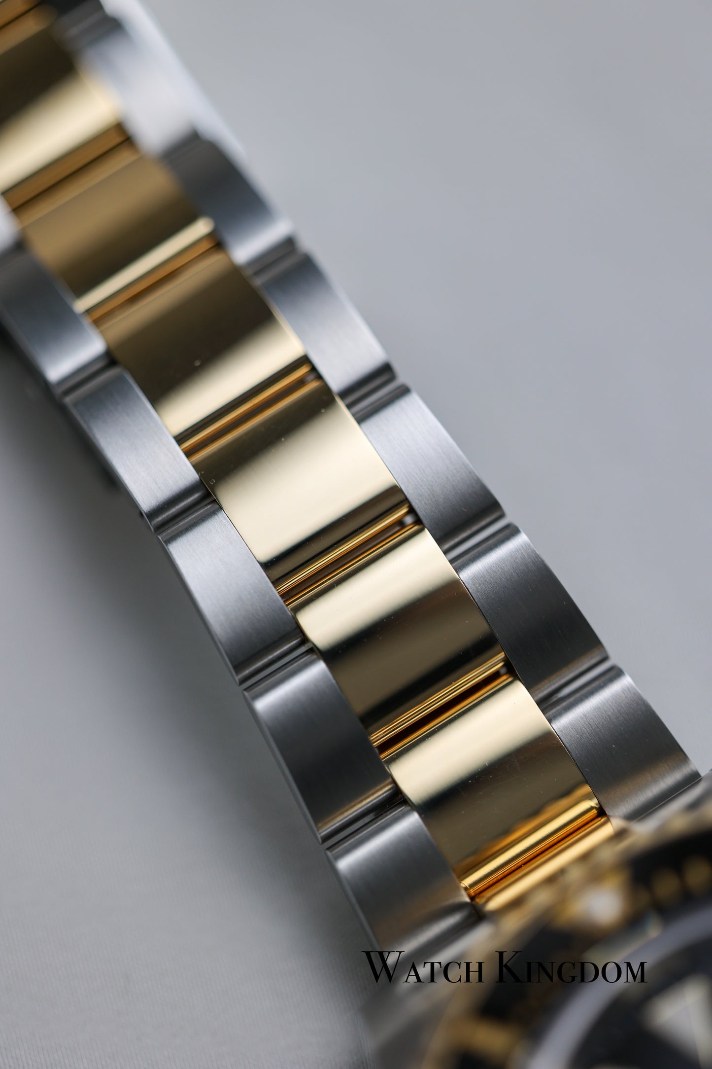 2023 Rolex Sea Dweller YG 43mm