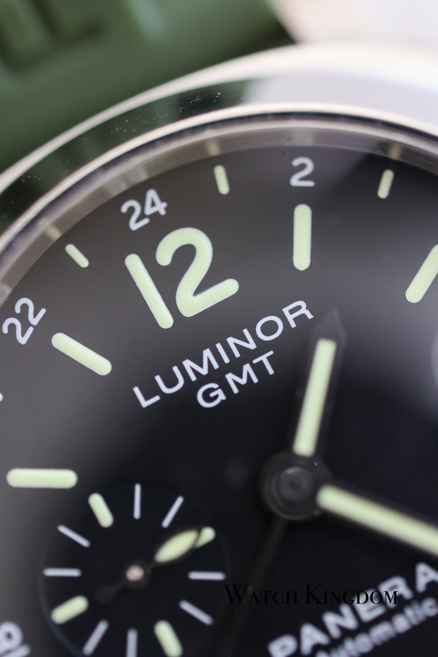 Panerai Luminor GMT Automatic