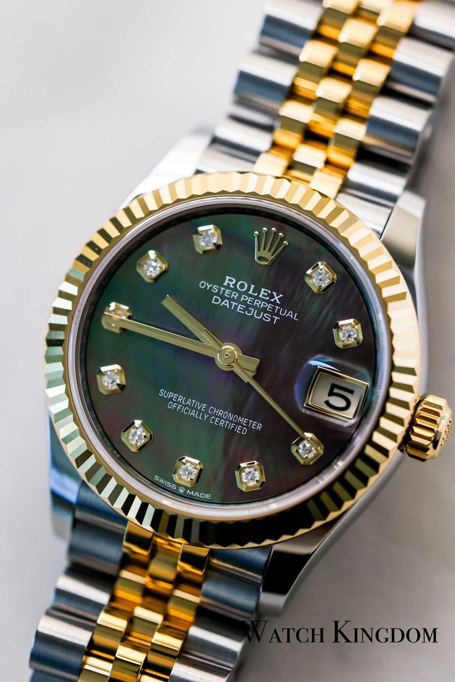 2023 Rolex Black MOP Dial Fluted Jubilee Two Tone Yellow Gold