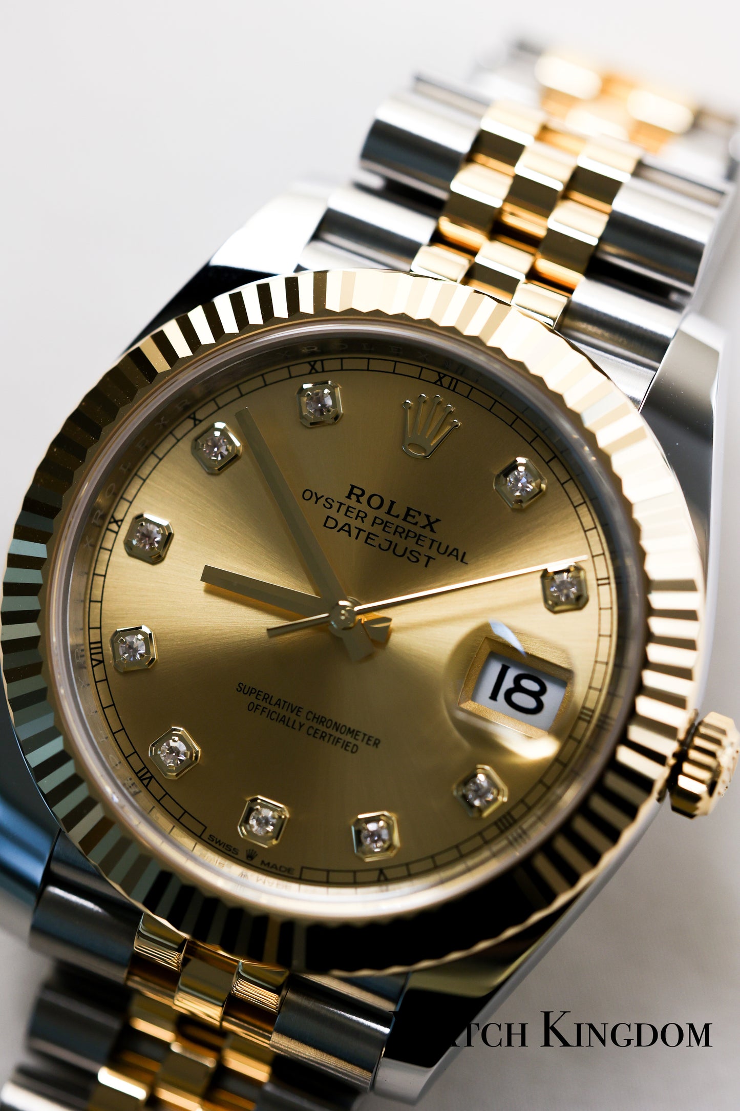 2023 Rolex Datejust 41 Champagne Diamonds Dial Fluted Jubilee Two Tone Yellow Gold