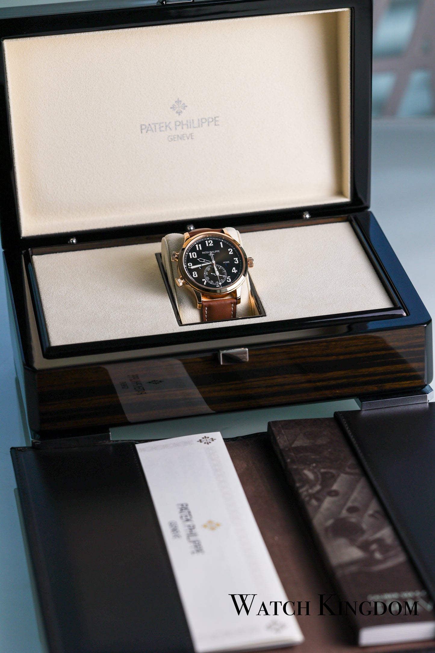 2019 Patek Philippe 5524R-001 Complications Calatrava Pilot Travel Time Rose Gold
