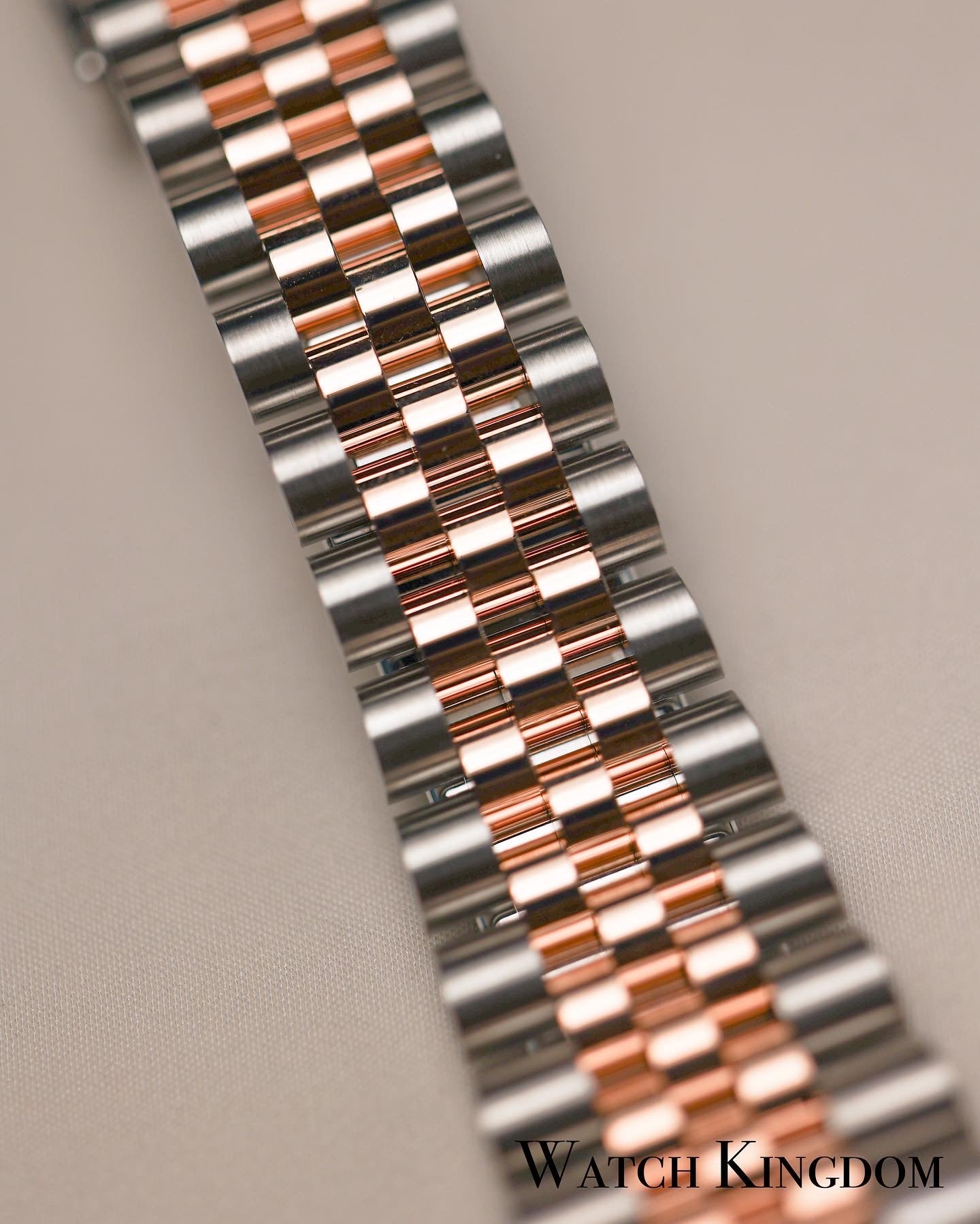 2023 Rolex Datejust 36 Black Diamonds Dial Fluted Jubilee Two Tone Rose Gold