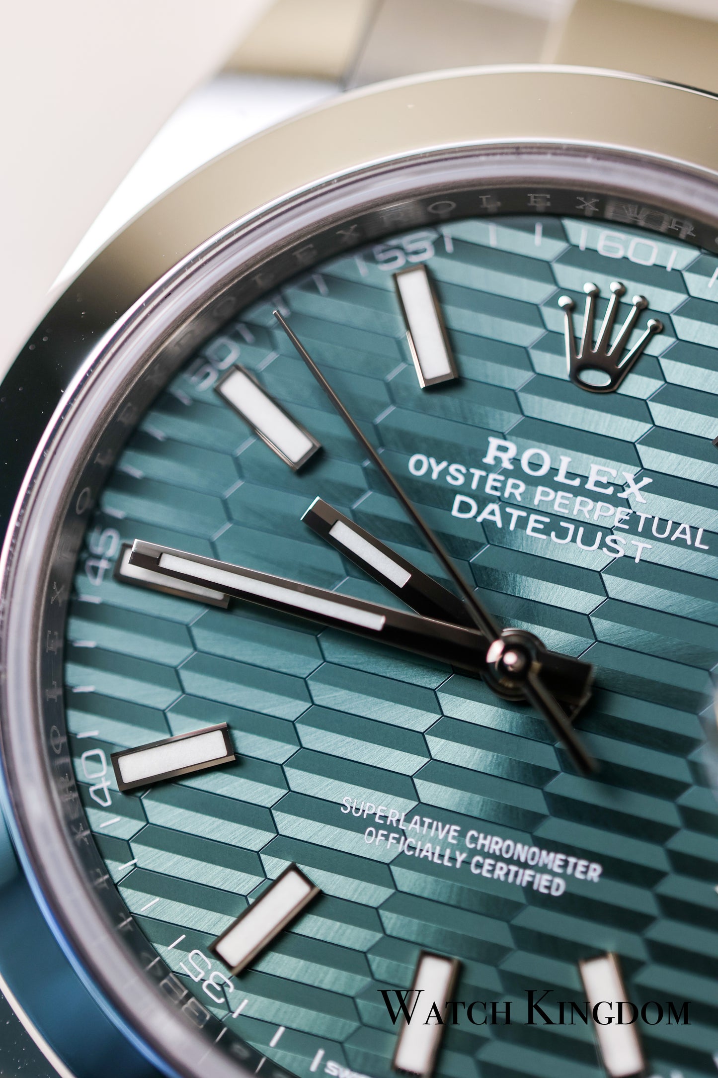 2023 Rolex Datejust 41 Green Dial Smooth Bezel Oyster Bracelet