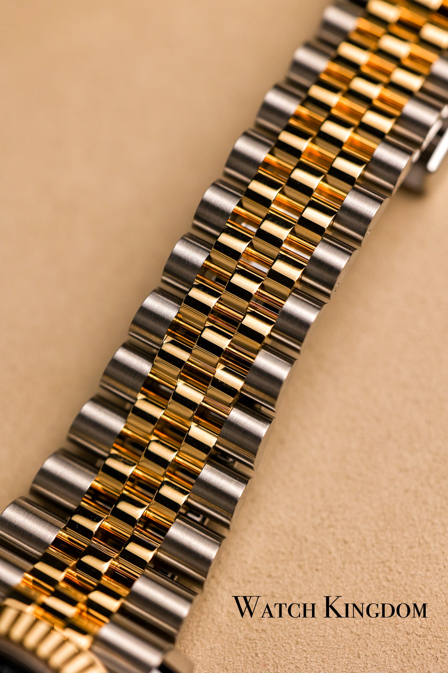 2023 Rolex Datejust 41 Black Index Dial Fluted Jubilee Two Tone Yellow Gold